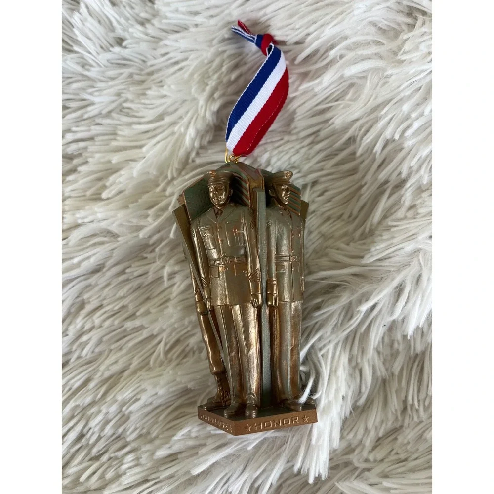 Hallmark Keepsake 2004 Those Who Serve Military Veterans Christmas Ornament Box